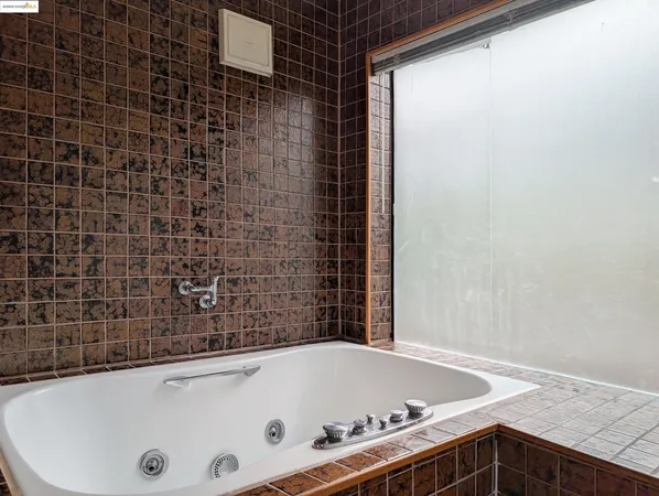 a view of a basketball court