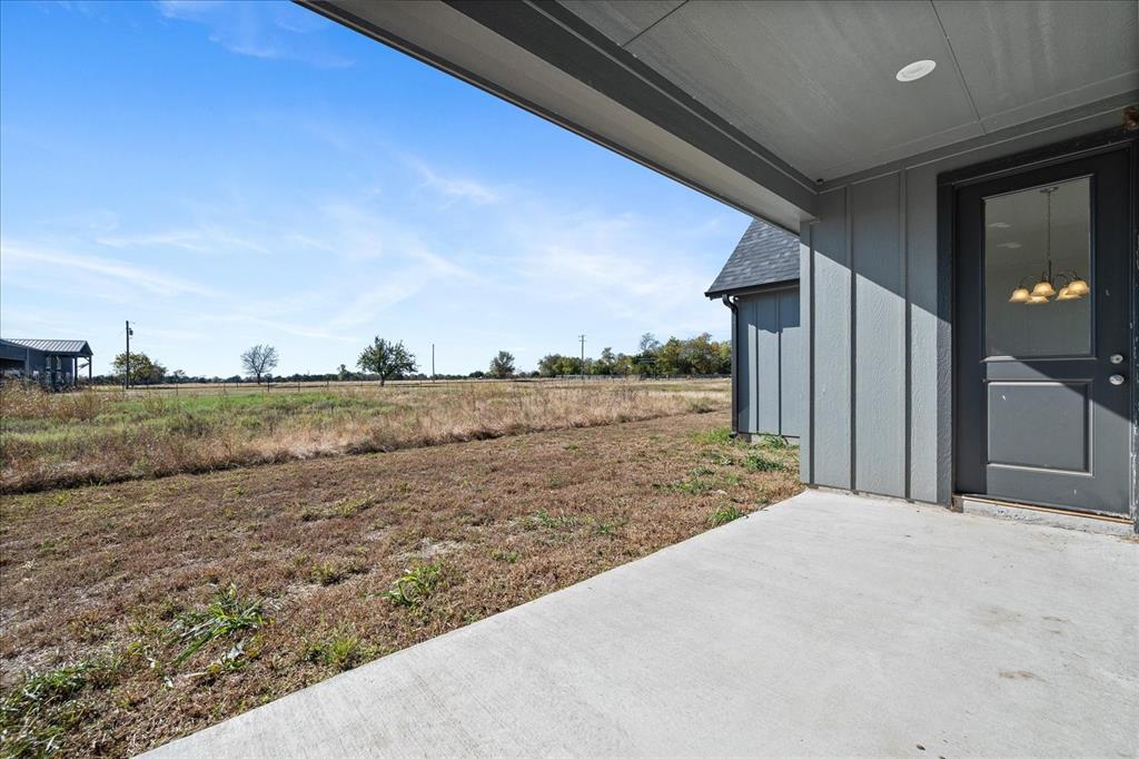 3232 Willow Road Celeste, TX 75423 - Photo 26 of 31 a view of a big room with wooden fence