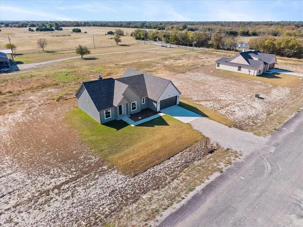 $409,900 | 3232 Willow Road, Celeste, TX 75423