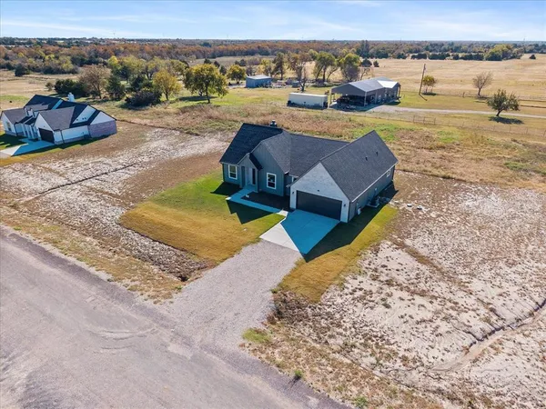 $409,900 | 3232 Willow Road, Celeste, TX 75423