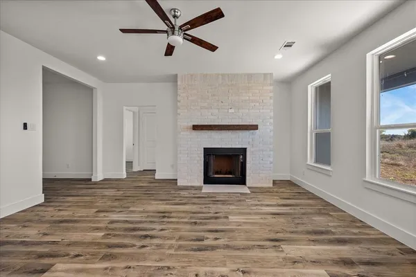 $409,900 | 3232 Willow Road, Celeste, TX 75423