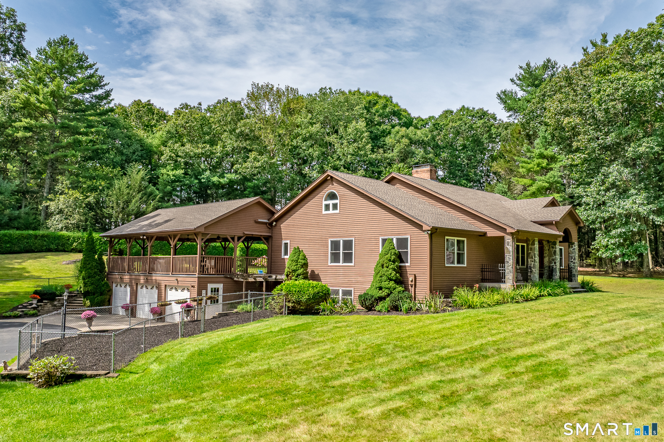 126 East Putnam Road Putnam, CT 06260 - Photo 1 of 40 Gallery Image 1
