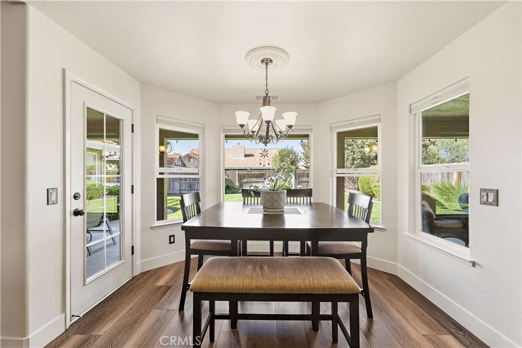 3937 Finch Court Merced, CA 95340 - Photo 11 of 64