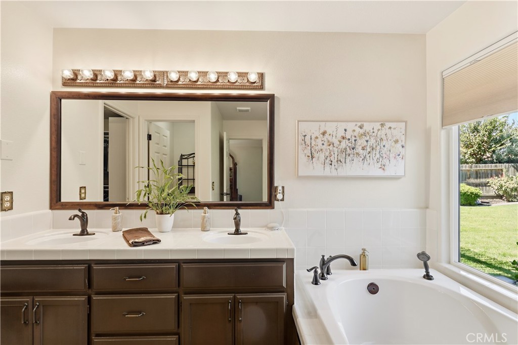 3937 Finch Court Merced, CA 95340 - Photo 24 of 64