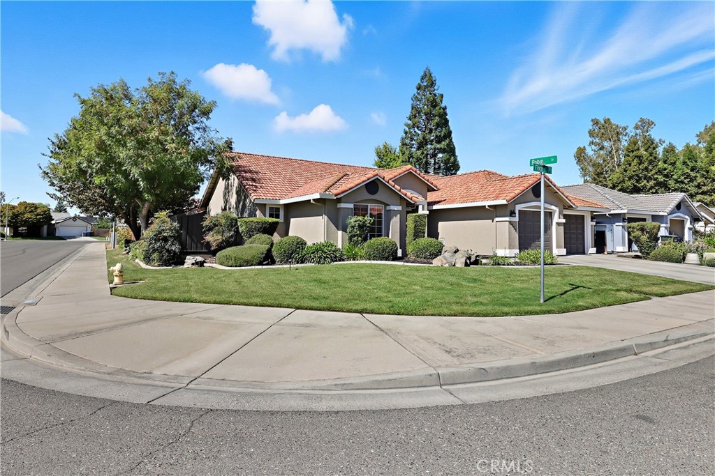 3937 Finch Court Merced, CA 95340 - Photo 3 of 64