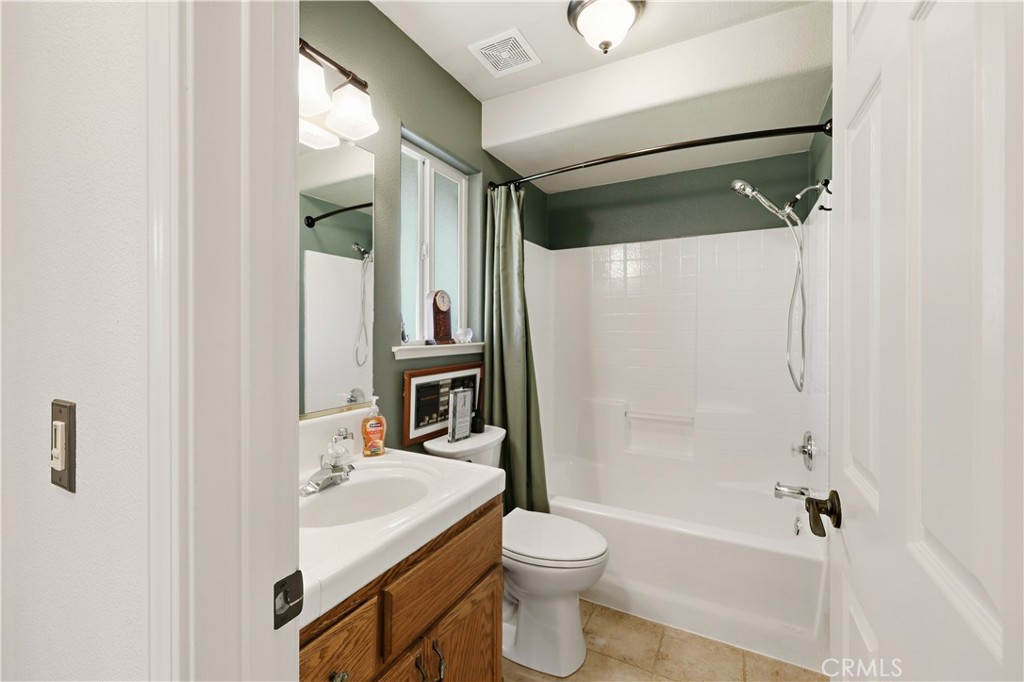 3937 Finch Court Merced, CA 95340 - Photo 38 of 64