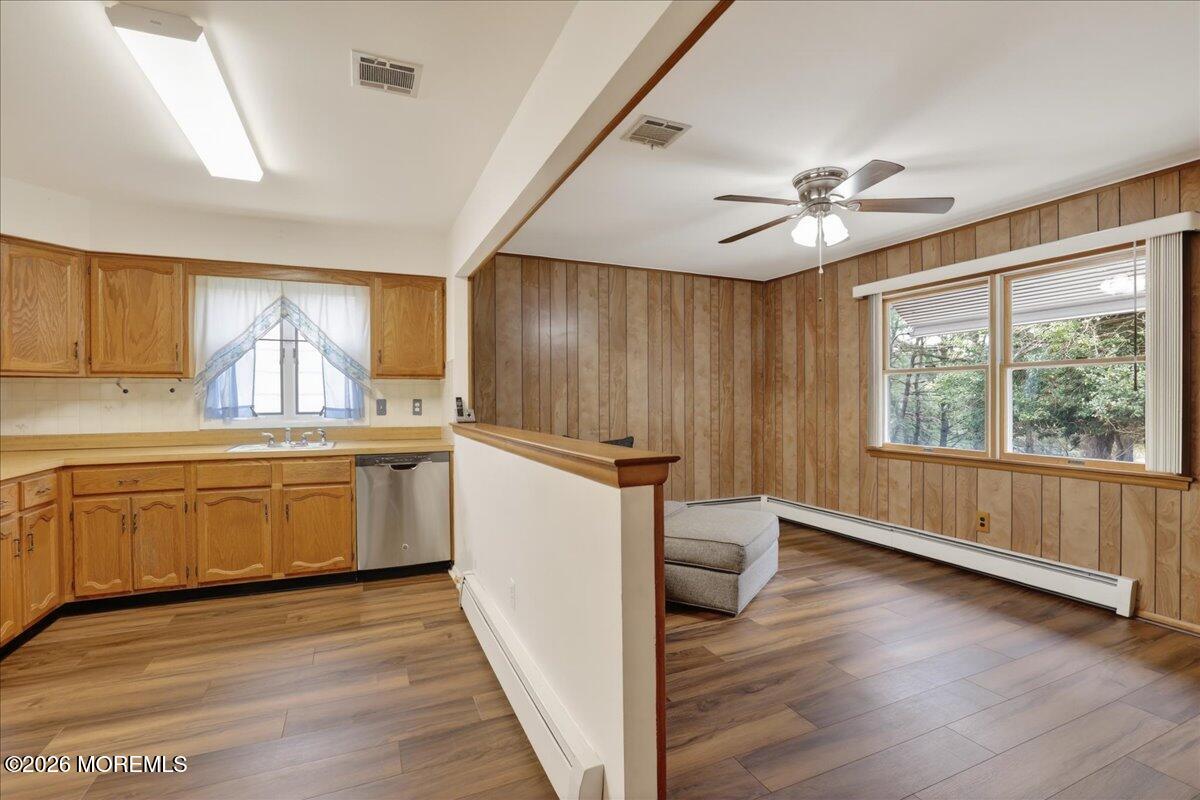 38 Fairfield Road Toms River, NJ 08757 - Photo 16 of 48 16-Kitchen and Sitting Room
