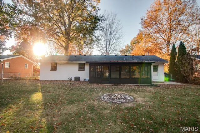 $239,900 | 511 Courtesy Lane, Bethalto, IL 62010