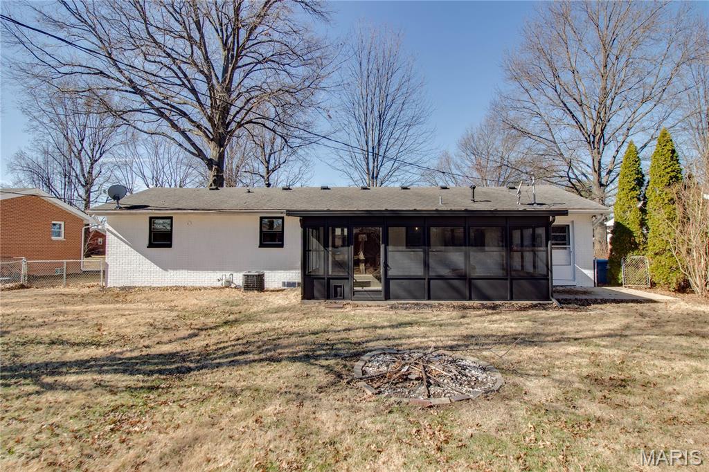 511 Courtesy Lane Bethalto, IL 62010 - Photo 35 of 44