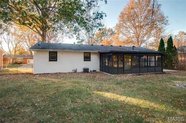 $239,900 | 511 Courtesy Lane, Bethalto, IL 62010