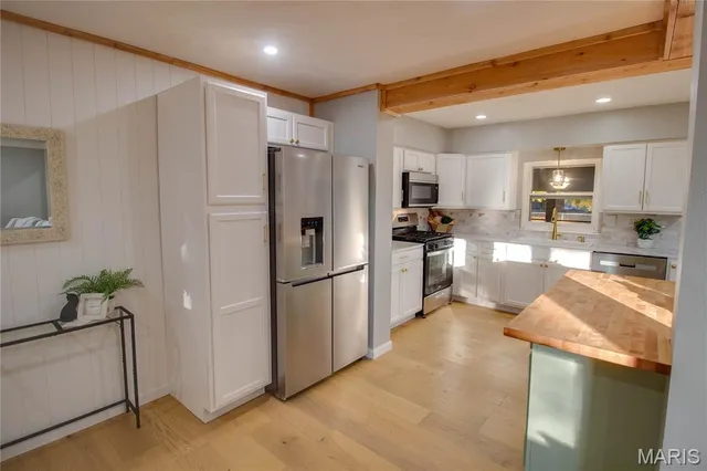 $239,900 | 511 Courtesy Lane, Bethalto, IL 62010