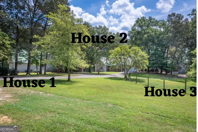 a view of a park with welcome board