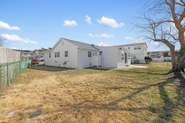 $799,000 | 4 Hudson Cove, Brigantine, NJ 08203