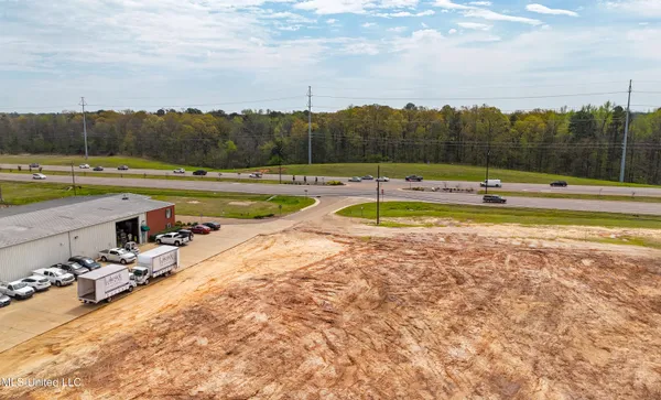 $1,600,000 | 6.15-acres Lakeland Drive, Flowood, MS 39232