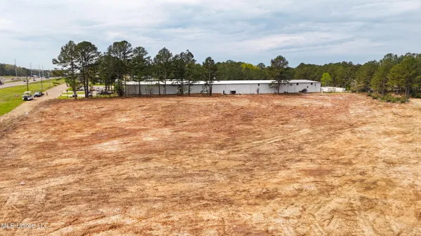 $1,600,000 | 6.15-acres Lakeland Drive, Flowood, MS 39232