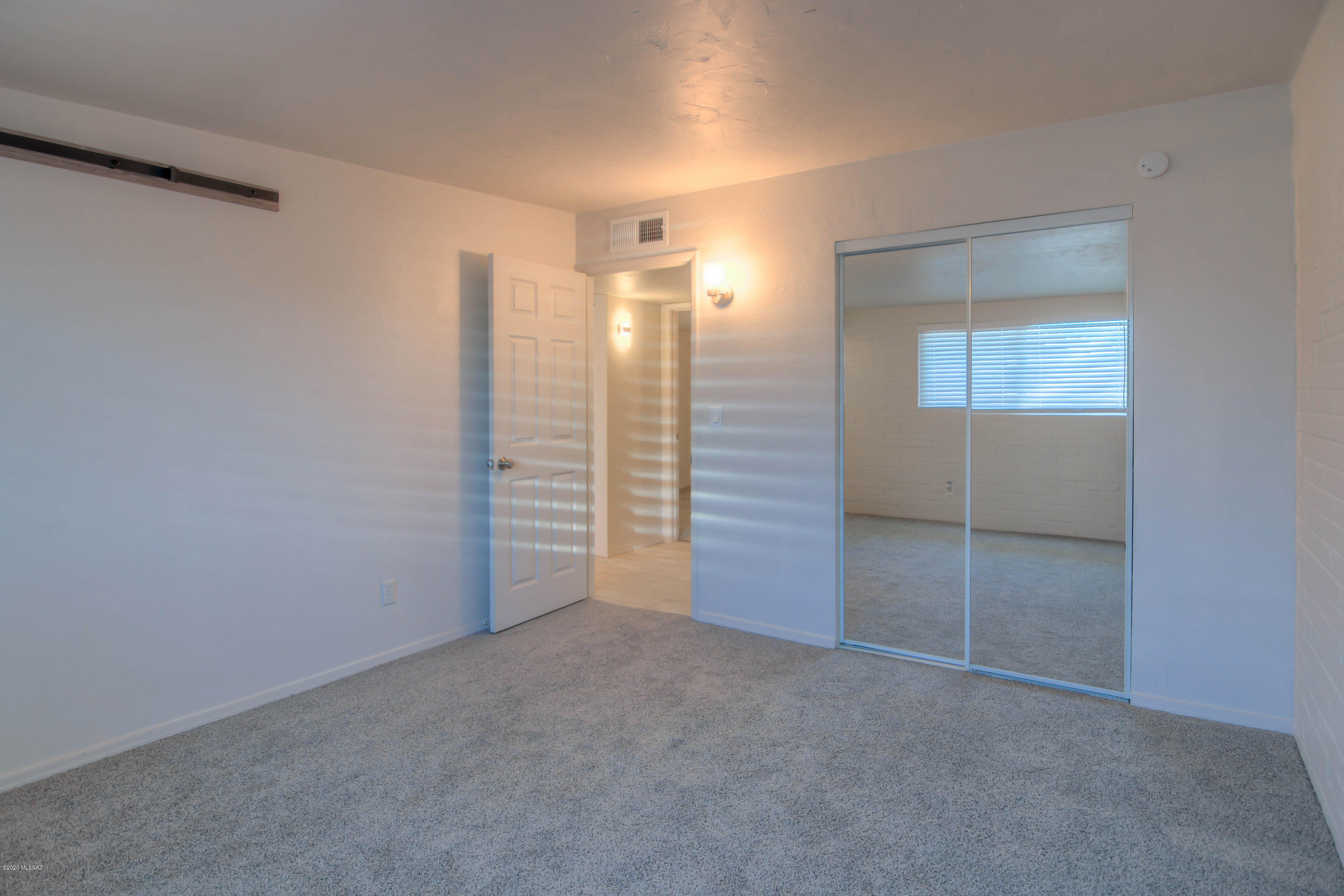 7012 East Stella Road Tucson, AZ 85730 - Photo 8 of 11