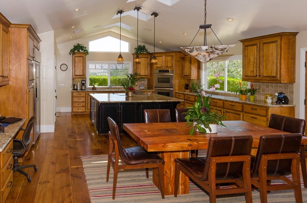 18101 Old Coach Road Poway, CA 92064 - Photo 7 of 25 Built-in desk area, wine/beverage refrig- huge granite island with cook top.