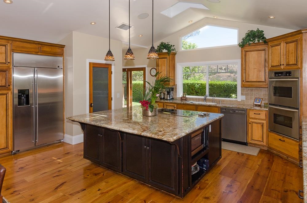 18101 Old Coach Road Poway, CA 92064 - Photo 8 of 25
