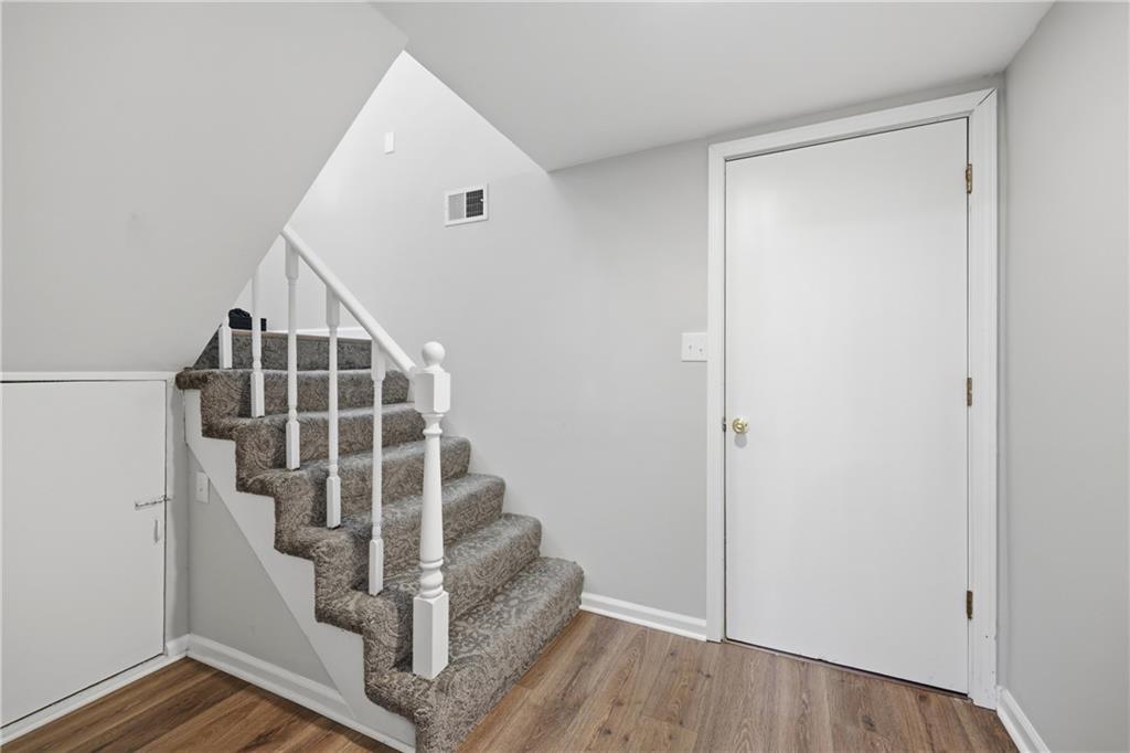 504 Southwest Persels Road Lee's Summit, MO 64081 - Photo 17 of 26 Gallery Image 17