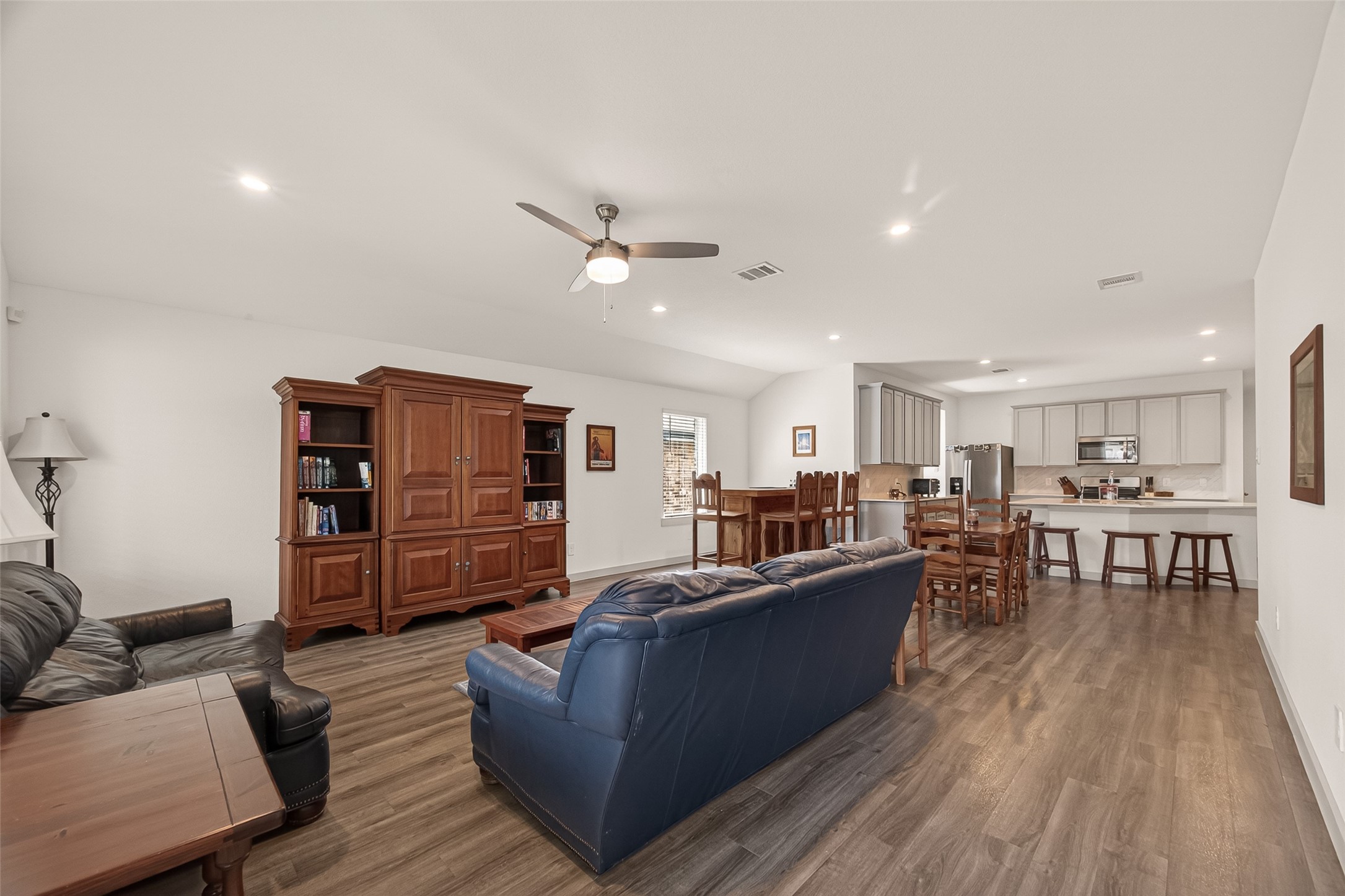 1119 Kinder Sky Lane Rosharon, TX 77583 - Photo 7 of 34