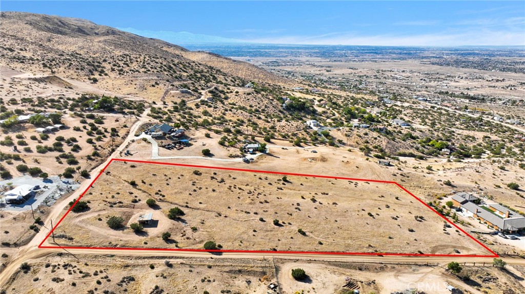 23766 Valley View Road Apple Valley, CA 92308 - Photo 10 of 13 a view of wooden floor