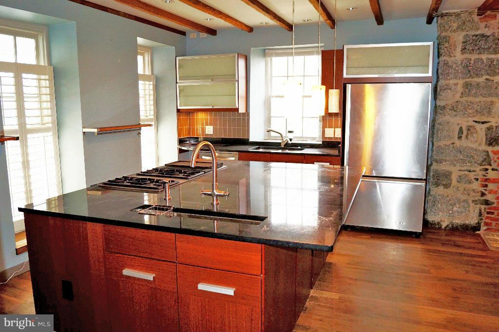 8518 Frederick Road Ellicott City, MD 21043 - Photo 4 of 15 Kitchen