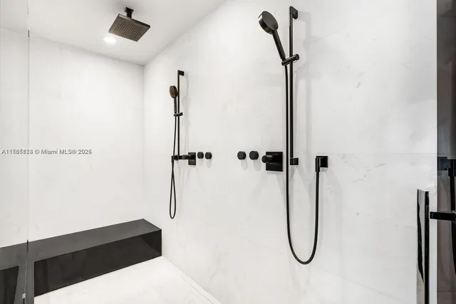 $4,350,000 | 18555 Collins Avenue, Unit 701, Sunny Isles Beach, FL 33160