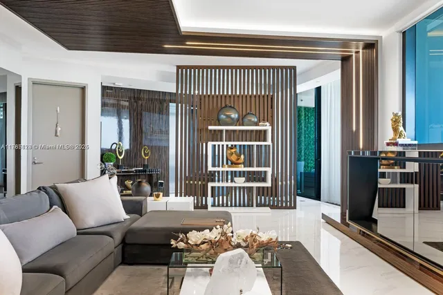 $4,350,000 | 18555 Collins Avenue, Unit 701, Sunny Isles Beach, FL 33160