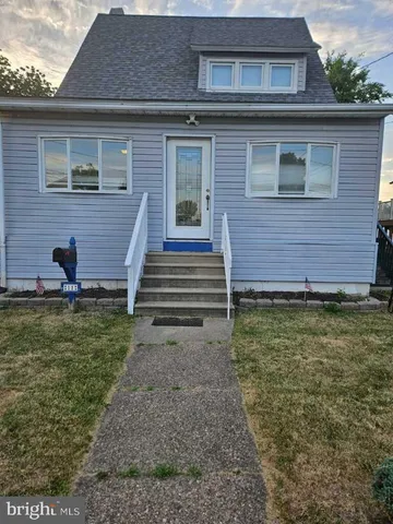 $348,000 | 11 West Cedar Avenue, Oaklyn, NJ 08107