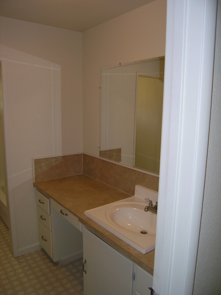 4422 East Bonnyview Road Redding, CA 96001 - Photo 8 of 17 Bath Sink Area