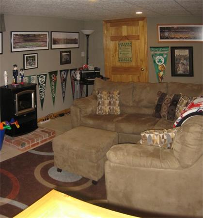 36 Castle Road Fitchburg, MA 01420 - Photo 14 of 22 Gallery Image 14