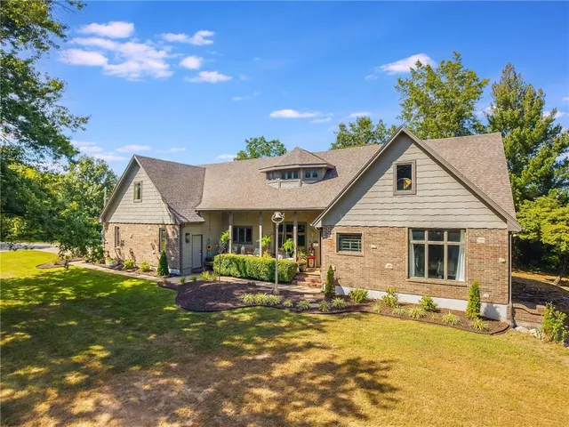 $1,190,000 | 285 Tt Highway, Oak Grove, MO 64075
