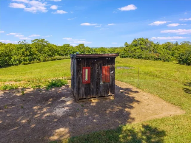 $1,190,000 | 285 Tt Highway, Oak Grove, MO 64075