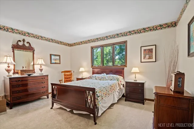 $775,000 | 2575 River Woods Drive, Naperville, IL 60565