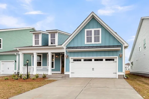 $650,990 | 2 Kings River Trail, Hollywood, SC 29449