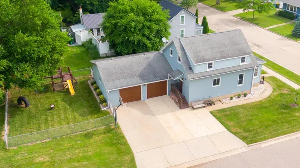 $379,900 | 621 Dallas Street, Sauk City, WI 53583
