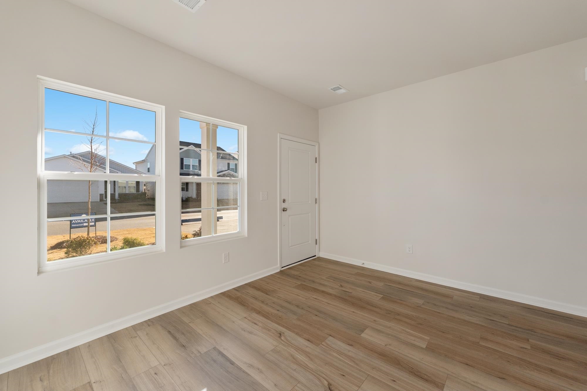 12065 Lansbury Drive Inman, SC 29349 - Photo 3 of 29