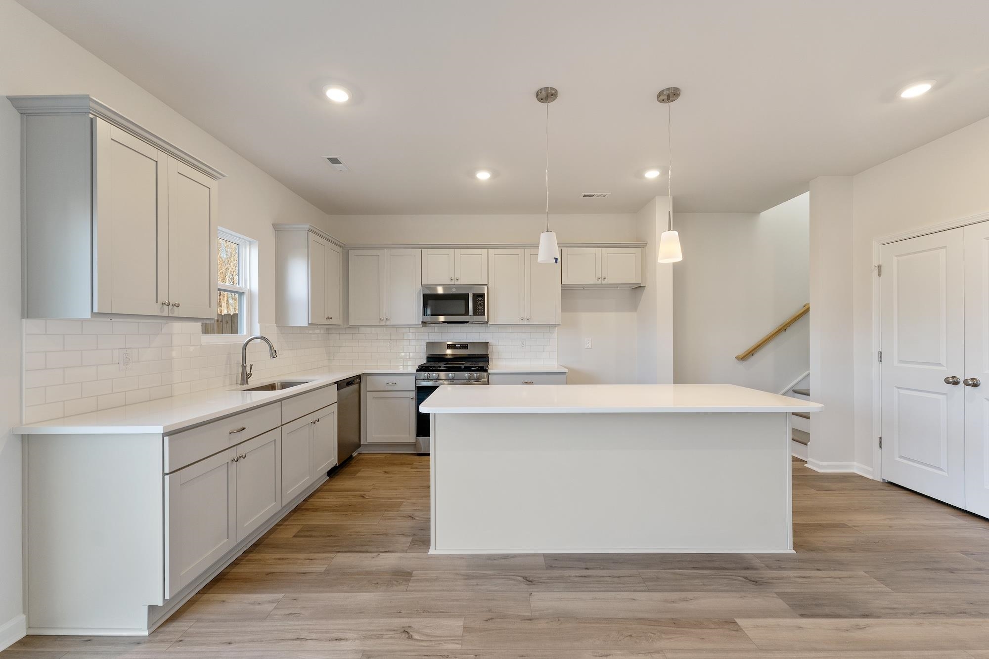 12065 Lansbury Drive Inman, SC 29349 - Photo 10 of 29