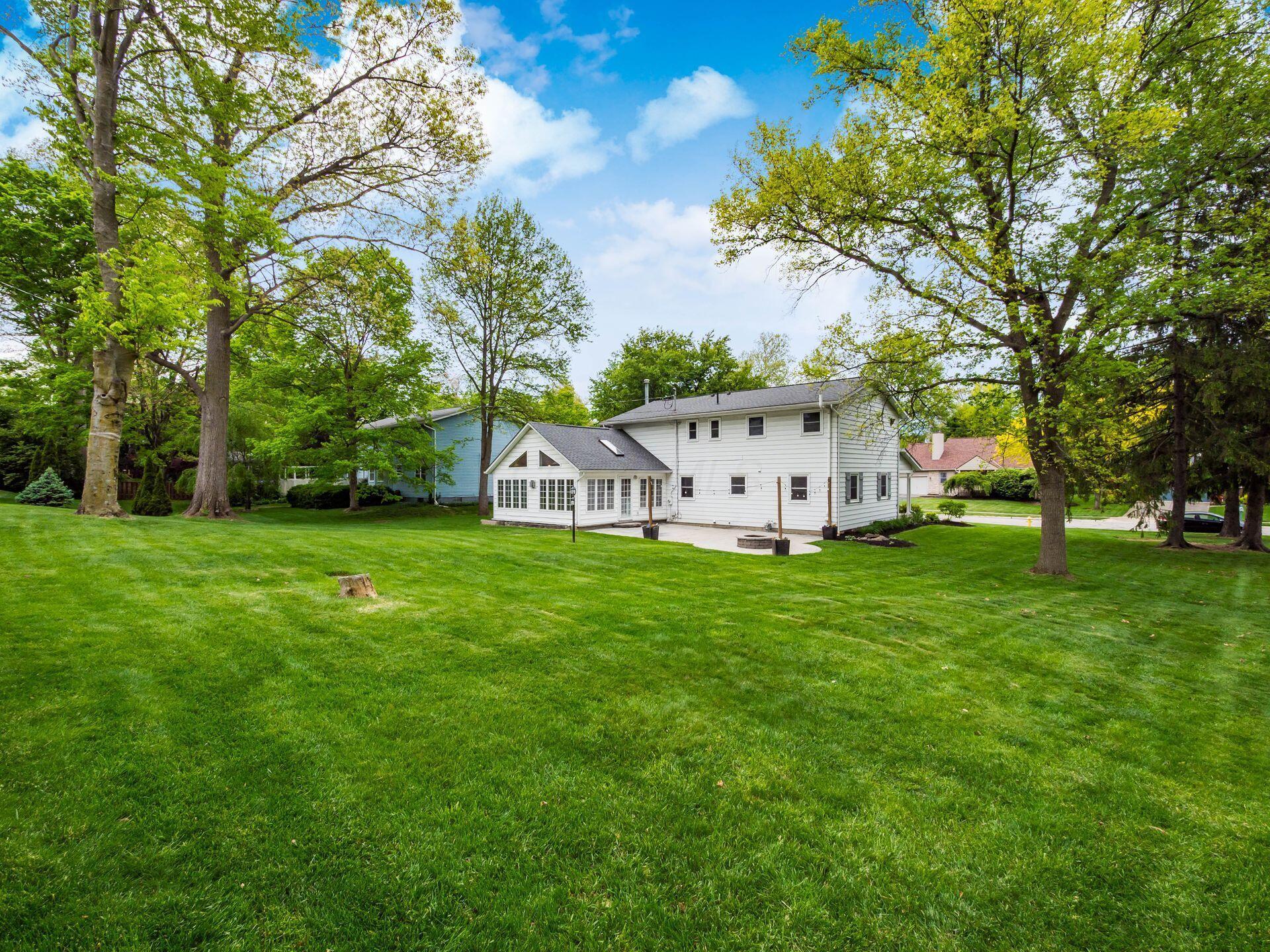 233 Devon Road Delaware, OH 43015 - Photo 3 of 54 Gallery Image 3