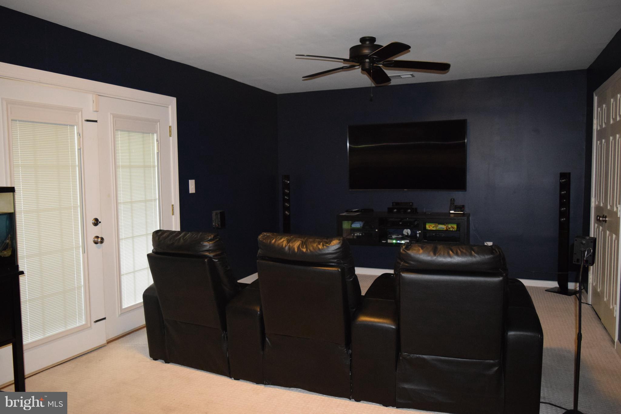 6900 Mayfair Road Laurel, MD 20707 - Photo 19 of 29 Family Room