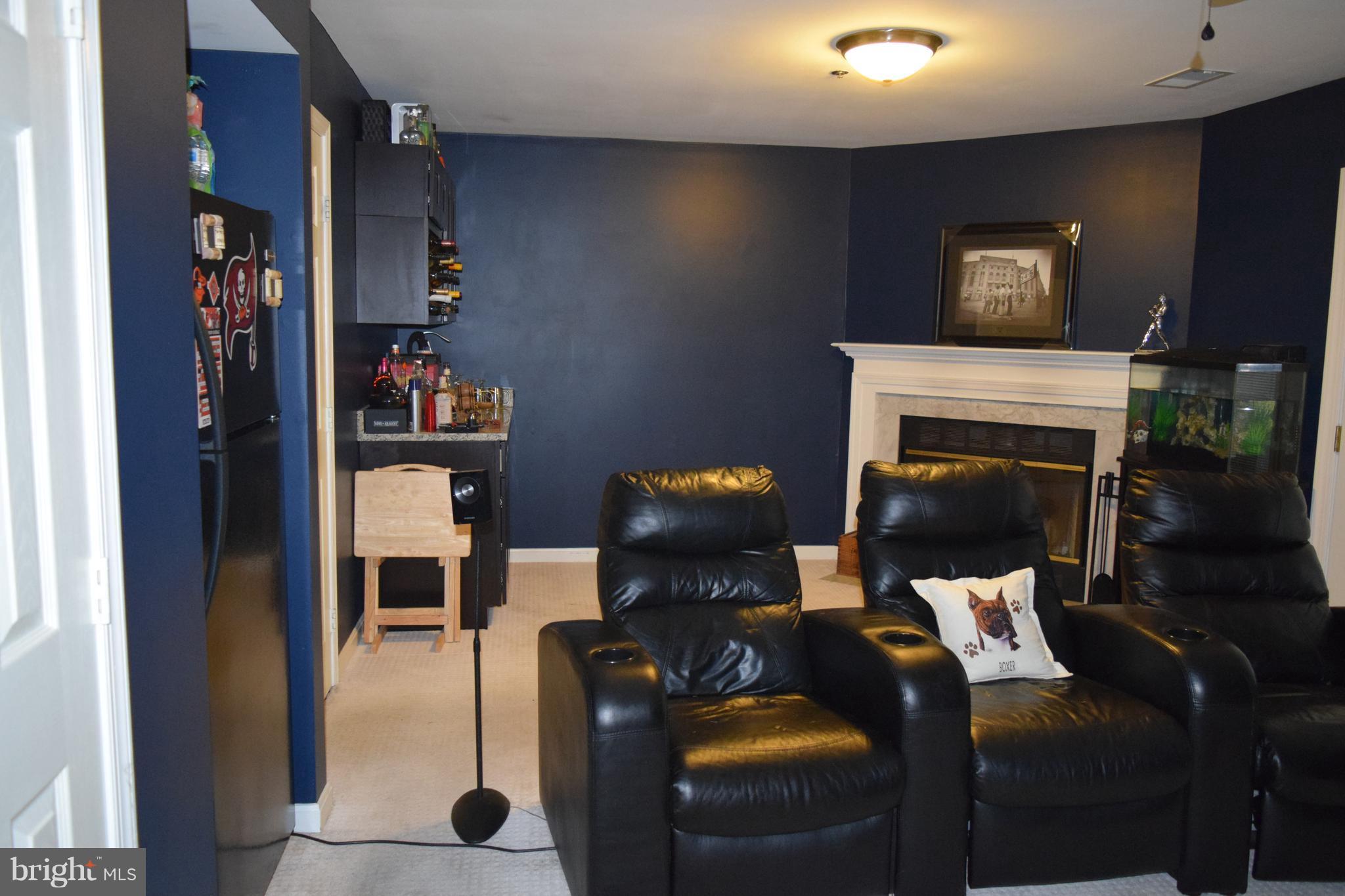 6900 Mayfair Road Laurel, MD 20707 - Photo 20 of 29 Family Room