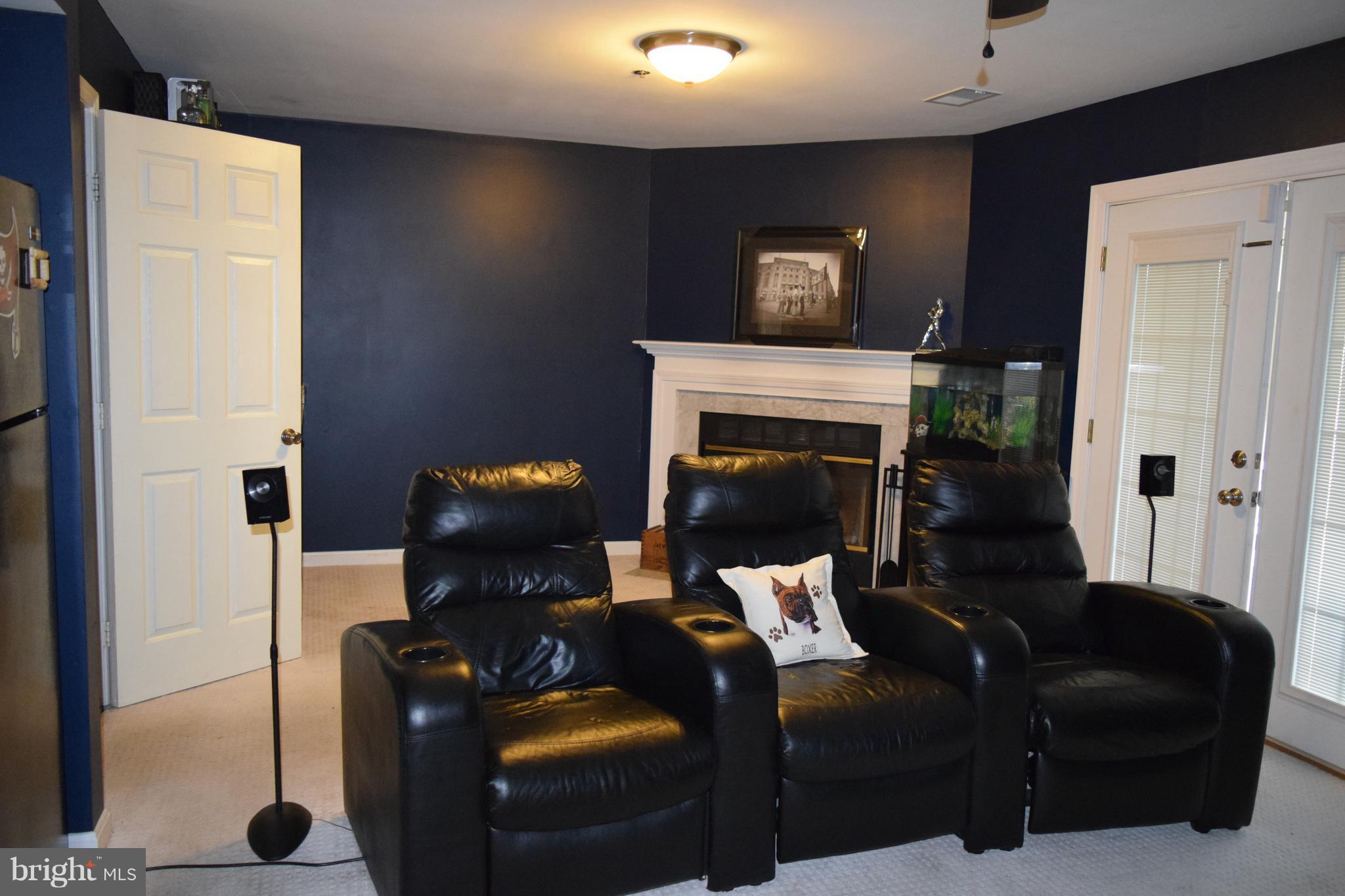 6900 Mayfair Road Laurel, MD 20707 - Photo 21 of 29 Family Room