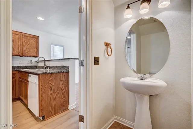 $1,895 | 9506 Diamond Bridge Avenue, Las Vegas, NV 89166