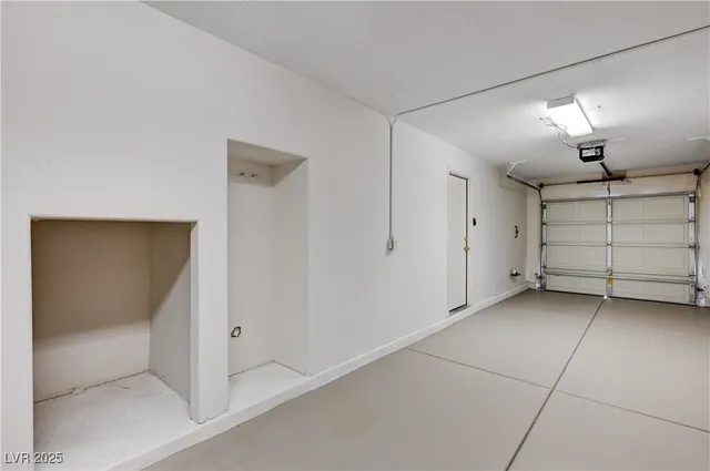 $1,895 | 9506 Diamond Bridge Avenue, Las Vegas, NV 89166