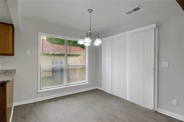 a view of empty room with window