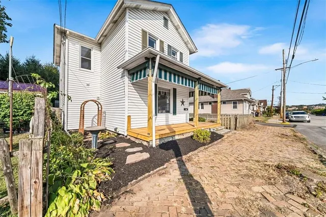 $179,900 | 216 6th Street, Monaca, PA 15061