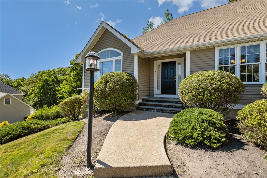 125 W Road Cumberland, RI 02864 - Photo 2 of 50