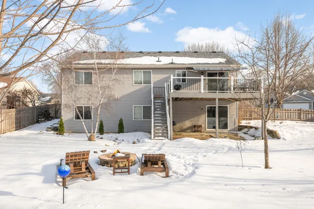 $370,000 | 601 Dillon Avenue North, Montrose, MN 55363