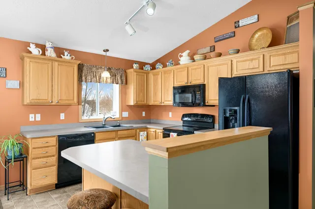 $370,000 | 601 Dillon Avenue North, Montrose, MN 55363