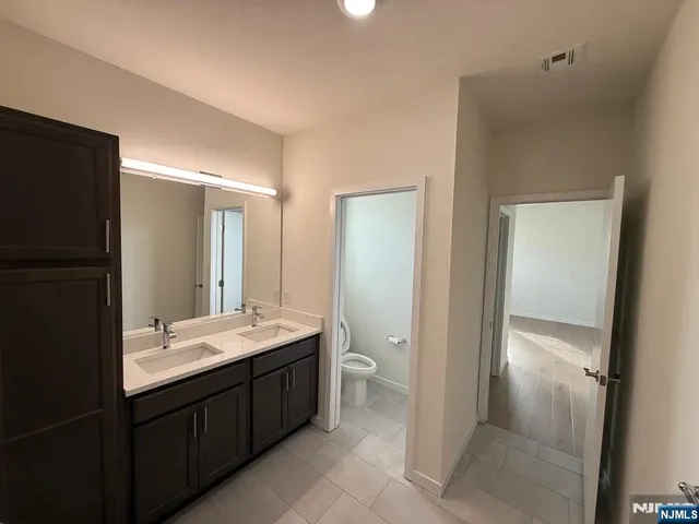 $3,400 | 243 Lorhan Drive, Unit 2243, Piscataway, NJ 08854